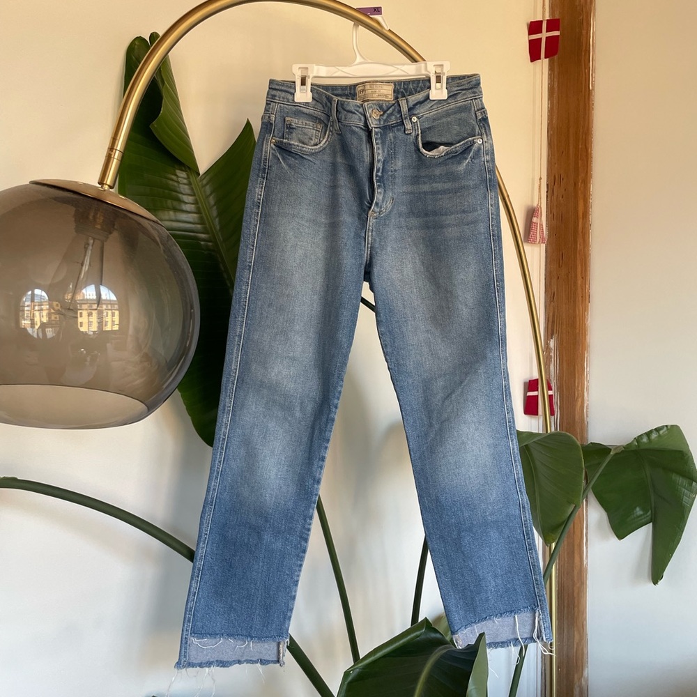 Free people straight leg jeans - size 27